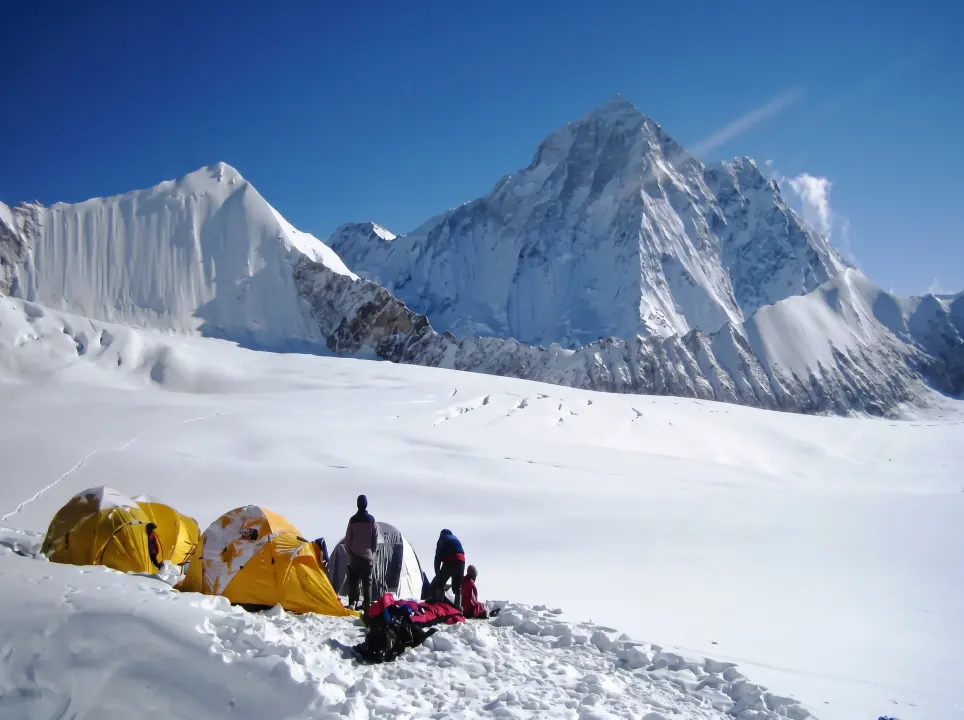 Baruntse Base Camp