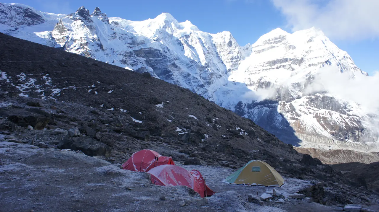 Mera La Camp