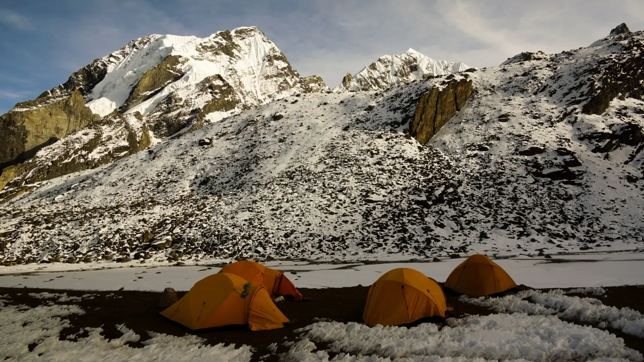 Zelte im Yanglung BC, Rowaling-Trek