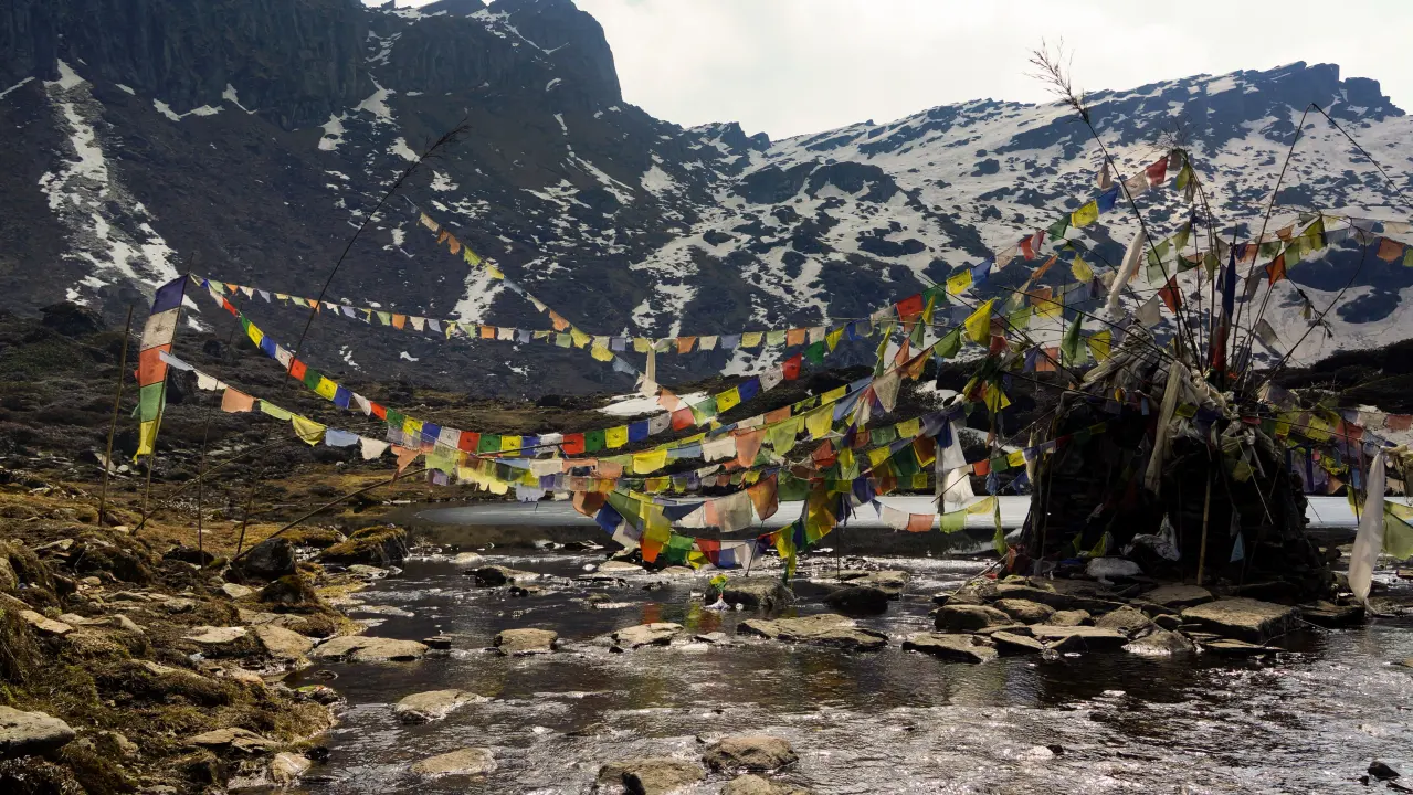 Makalu-Baruntse Trekking