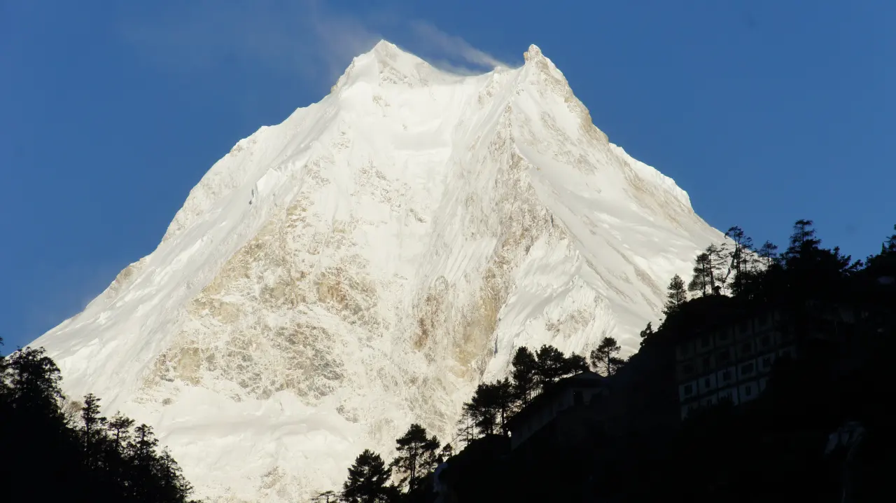 Manaslu Trekking