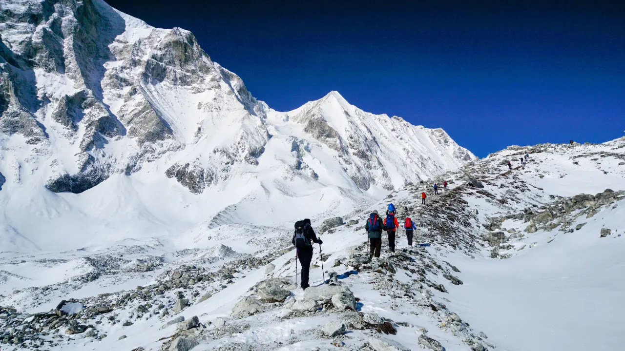Larkya Pass in SIcht, Manaslu Trekking