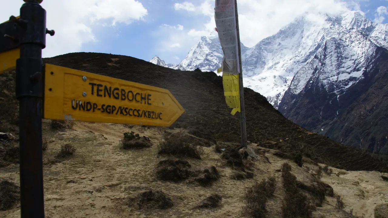 Everest Trekking