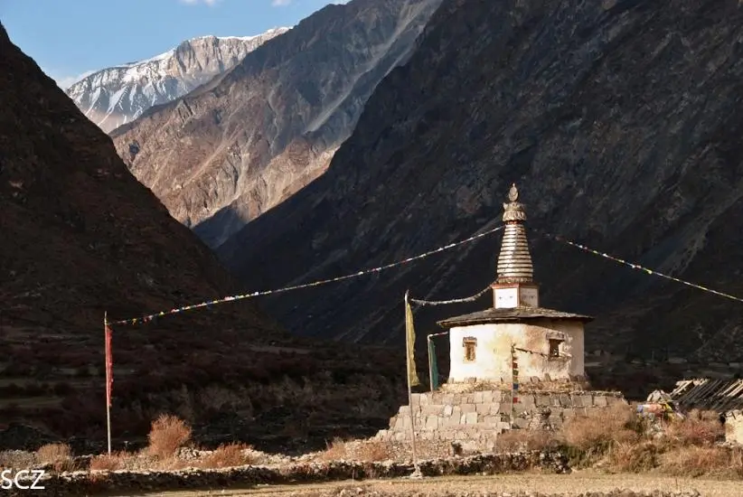 Manaslu Region: Kleine Stupa im Tsum Valley.