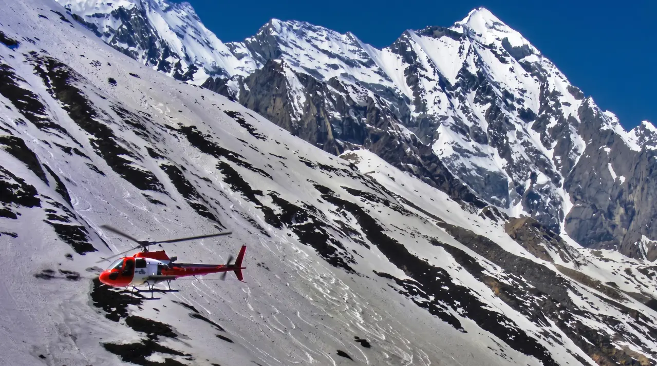 Hubschrauberrettung im Annapurnagebiet