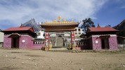 Everest Trekking, Eingang zum Kloster Thengboche